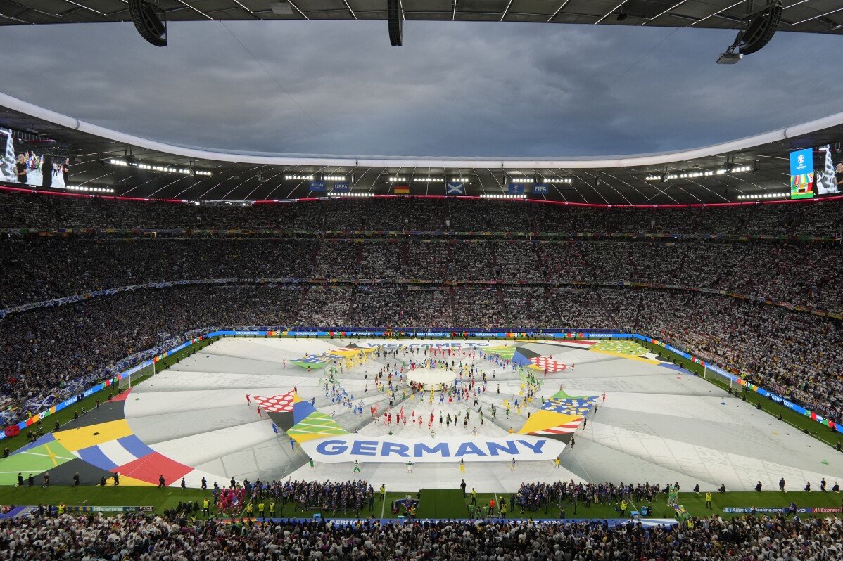 Euro 2024 Première semaine en images : la brillante ouverture de l'Allemagne, records battus, Mbappé la star masquée