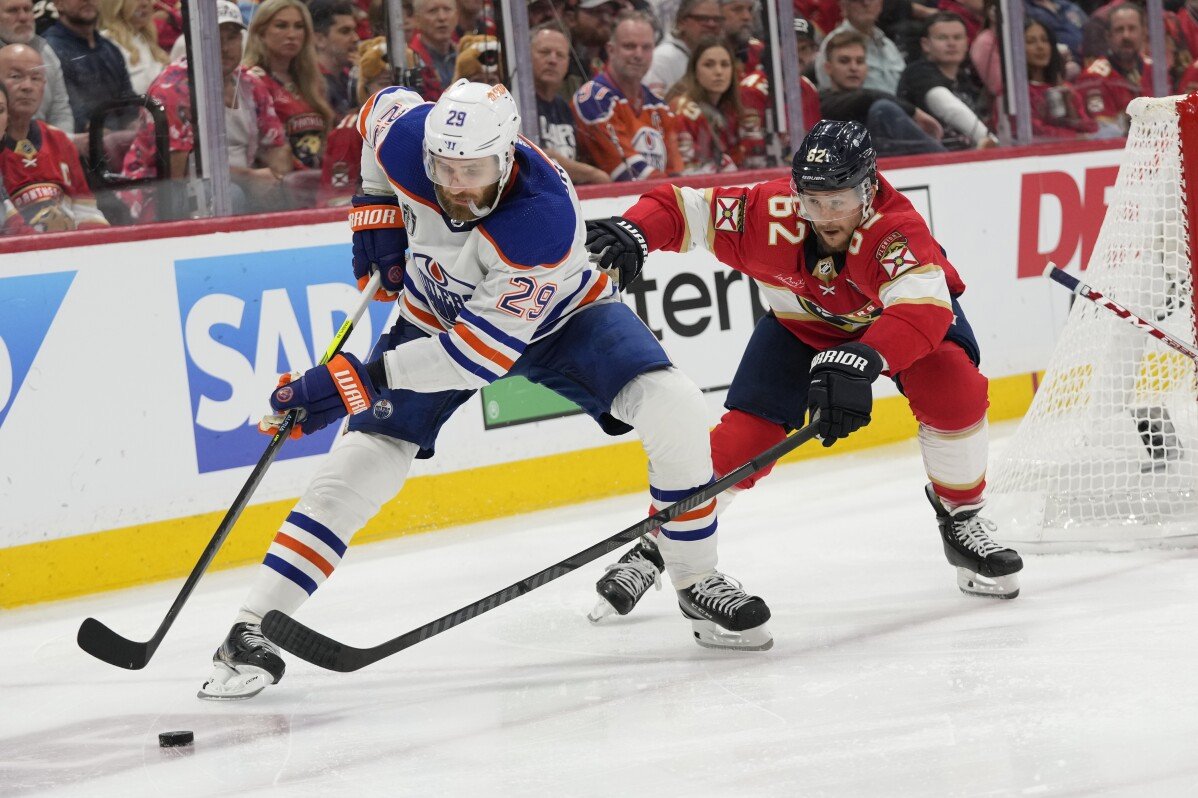 Draisaitl des Oilers évite la suspension, Barkov des Panthers pourrait jouer dans le match 3 de la finale de la Coupe Stanley